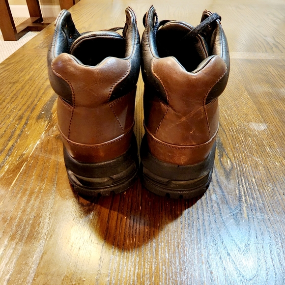 ACG NIKE BOOT - Picture 3 of 5